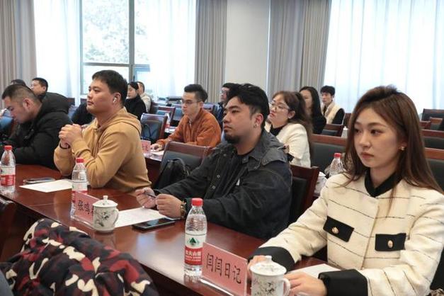 万粉达人游贵州 以网络之力，传山水之美